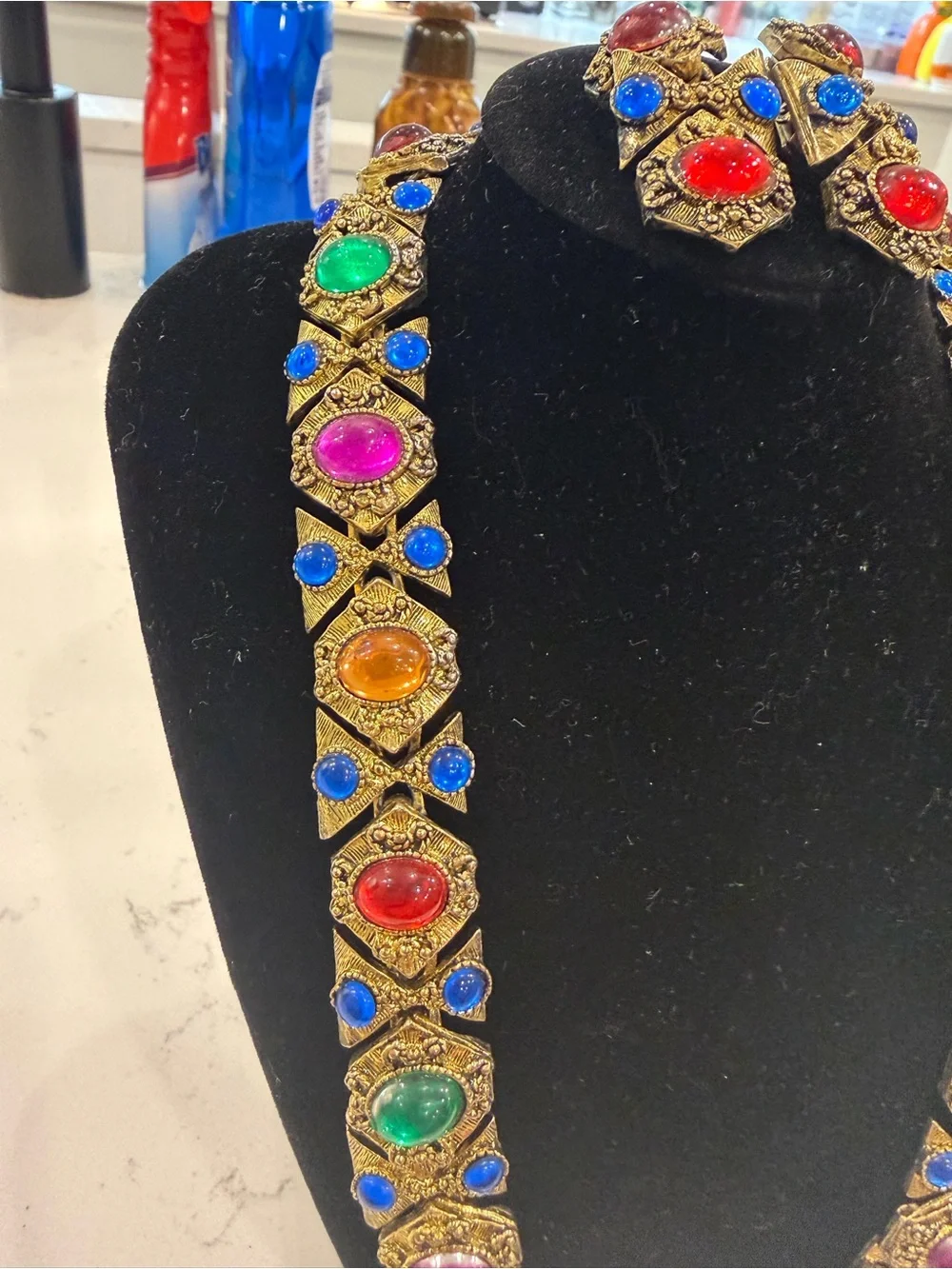 Vintage-Multicolor Stone Necklace and Earring Set - Gold Tone